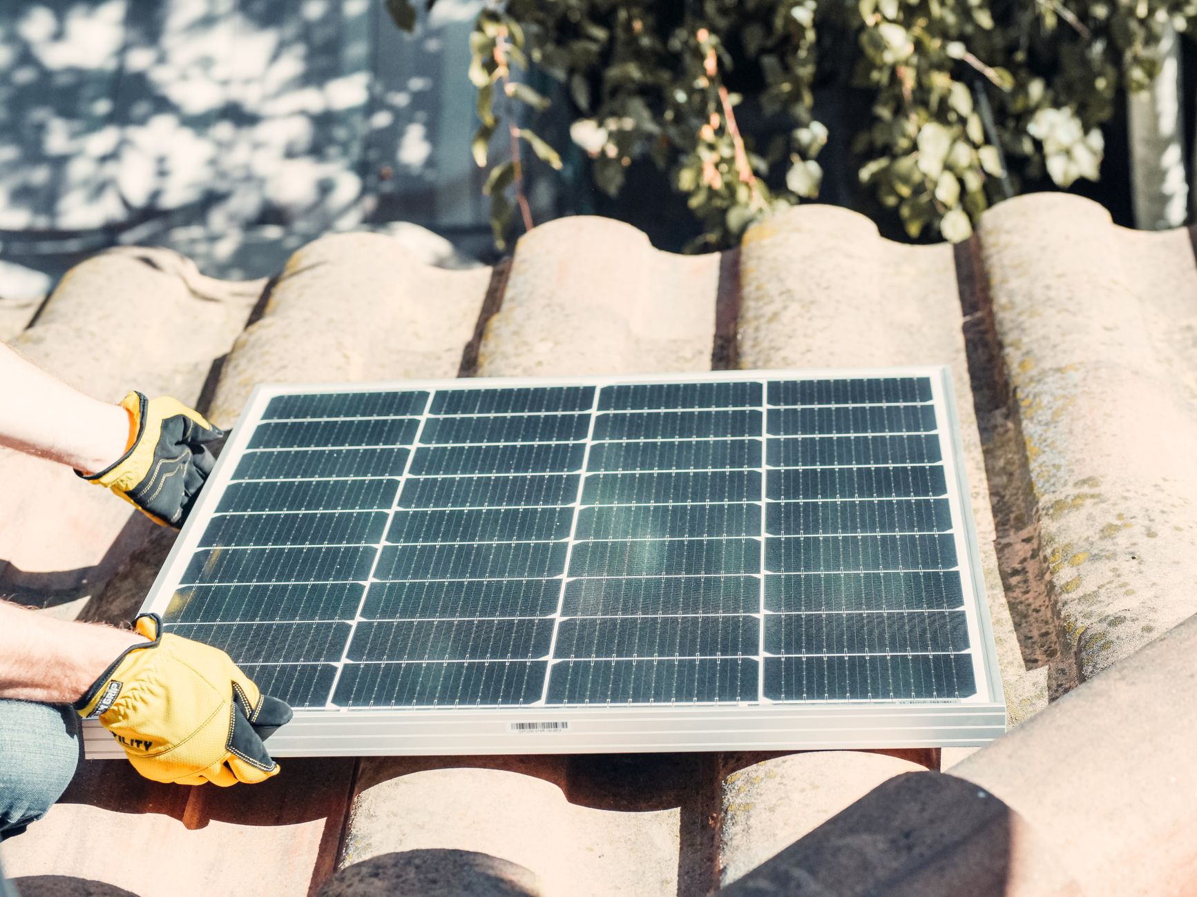 Installateur panneaux solaires équipe à Aix-en-Provence